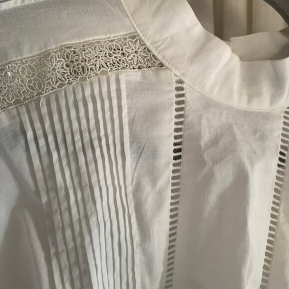 White cotton long sleeve flowy top, lace, high neck - Picture 2 of 7